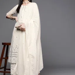 libas Women Embroidered Cotton Straight Kurta & Palazzo With Dupatta image 4