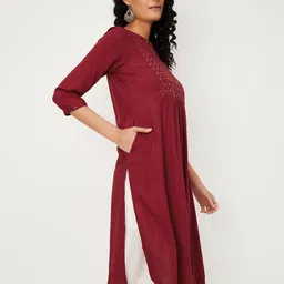 max Women's Rayon Blend Solid Regular Kurta image 3