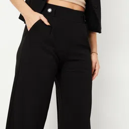 max Women's Regular Fit Mid Rise Pants image 3
