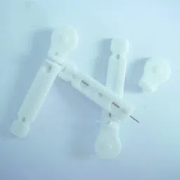 Madison Premium Flat Lancet Needle - Pack of 100 Pieces (White Color) for Accu-check Glucometer, Flat Lancets for Glucometer image 3