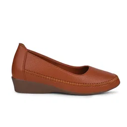 bata Women Wedge Heel Ballerina image 4