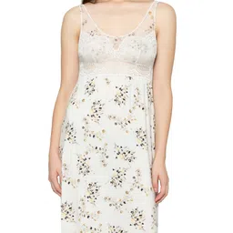 triumph Women Night Shirt image 1