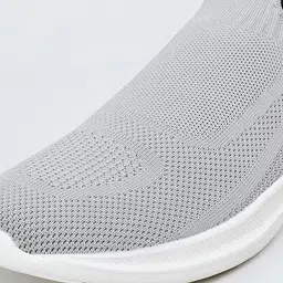 max Men Mesh Shoes image 4