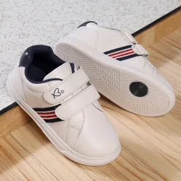Babyoye Casual Shoes with Velcro Closure Stripes Pattern - White-picture-26