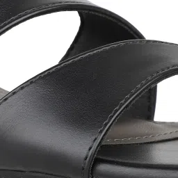 Inc.5 Women's Black Casual Sandals image 4