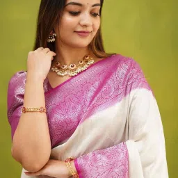 Anjaneya Sarees White & Purple Silk Woven Saree With Unstitched Blouse image 4