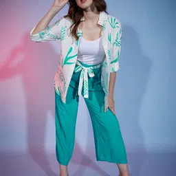 BUYNEWTREND White & Turquoise Printed Co-Ords Set image 4