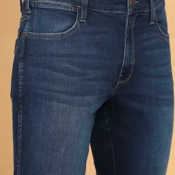 Wrangler Millard Blue Regular Fit Lightly Washed Jeans image 4