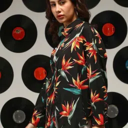 Campus Sutra Black Regular Fit Printed Shirt image 3