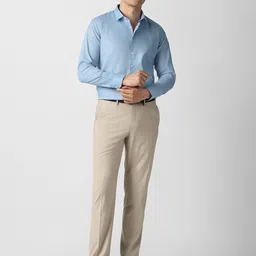 Van Heusen Men Slim Fit Solid Full Sleeves Formal Shirt image 2