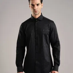 TOMMY HILFIGER Black Printed Regular Fit Cotton Shirt-image-47