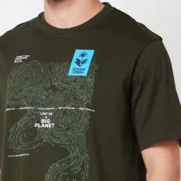 Spykar Green Comfort Fit Graphic Print Crew T-Shirt image 4