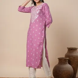 Fashor Pink Cotton Embroidered Three-Quarter Sleeves Kurta image 4