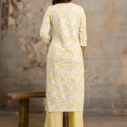 Anouk Floral Printed Regular Pure Cotton Straight Kurta With Trousers & Dupatta image 4