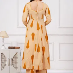 KALINI Women Paisley Yoke Design Regular Pure Cotton Kurta with Trousers & With Dupatta image 3