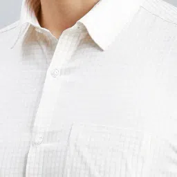 Reid & Taylor White Cotton Regular fit Checks Shirt image 5