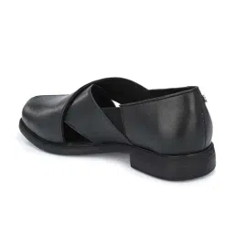 Delize Men's Black Cross Strap Sandals image 4