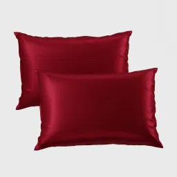 Stoa Paris Date Night Collection Red Polyester 300 TC Pillow Covers - Set of 2 image 4