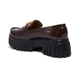 Eridani Women's Mocha Mocha Casual Loafers image 5