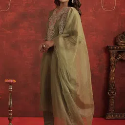 Indo Era Ethnic Motifs Embroidered V-Neck Straight Kurta With Trousers & Dupatta image 2