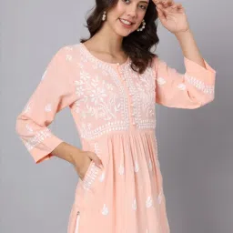 PARAMOUNT CHIKAN Peach Hand Embroidered Chikankari Straight Kurti image 4