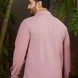 Instafab Plus Men Comfort Oversized Fit Spread Collar Textured Casual Shirt image 5