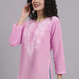 PARAMOUNT CHIKAN Ethnic Motifs Embroidered Chikankari Kurti image 2