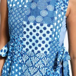 VASTRAMAY Blue Printed Straight Kurta image 4