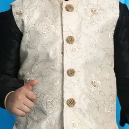 VASTRAMAY Boys Multicolor Embroidery Full Sleeves Kurta Sets image 4