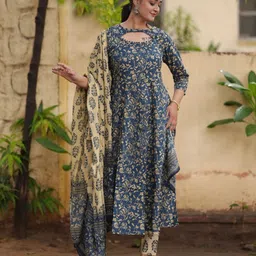 GoSriKi Floral Printed Anarkali Kurta With Trousers & Dupatta image 5
