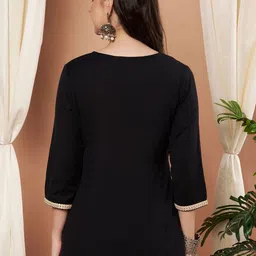 Anouk Ethnic Motifs Embroidered V-Neck Pure Cotton Kurti image 2