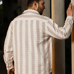Instafab Plus Men Plus Size Comfort Fit Vertical Striped Spread Collar Cotton Casual Shirt image 2