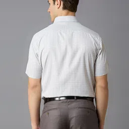 MARK & ALBERT Men Slim Fit Opaque Checked Casual Shirt image 5