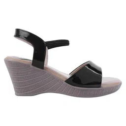 Shoetopia Solid Slip On Wedged Sandals - Black image 4