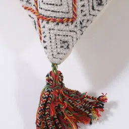 Art Avenue White & Black Geometric Rectangle Cushion Covers image 4