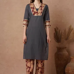 FASHOR Women Ethnic Motifs Embroidered Regular Sequinned Pure Cotton Kurta with Trousers-picture-38