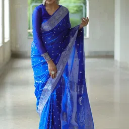 Vastravatika Paisley Woven Design Zari Kanjeevaram Saree-picture-33