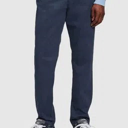 GAP Men Mid-Rise Regular Fit Easy Wash Regular Trousers-picture-28