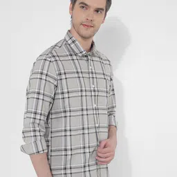 Numero Uno Men Spread Collar Windowpane Checked Cotton Casual Shirt image 3