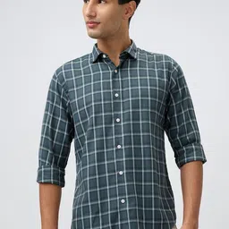 Park Avenue Slim Fit Checkered Full Sleeve Polycotton Shirt image 1
