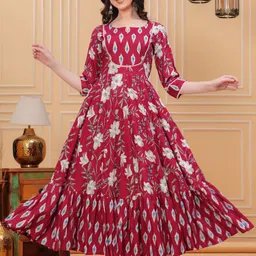 Da Vastraagaar Floral Printed Notch Neck Thread Work Cotton Maxi Gown Ethnic Dress-image-11
