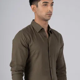 Tailoraedge Men Premium Tailored Fit Solid Spread Collar Formal Shirt image 3