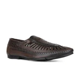ATESBER by Inc.5 Men Leather Shoe-Style Sandals image 4
