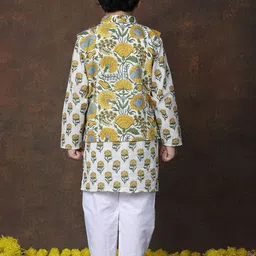 Superminis Boys Floral Printed Regular Pure Cotton Kurta with Pyjamas image 2