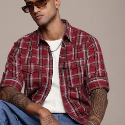 Roadster Men Checked Pure Cotton Casual Shirt image 1