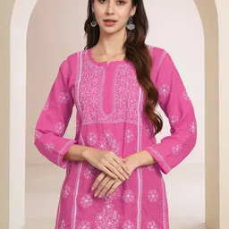 PARAMOUNT CHIKAN Ethnic Motifs Embroidered Chikankari Chikankari Kurti-image-94