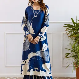 DIVASTRI Animal Printed Beads And Stones Work V Neck Kurta With Palazzos-picture-10