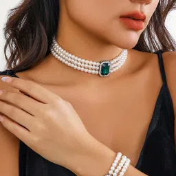 Peora White & Green Alloy Stone-Studded Necklace Set image 5