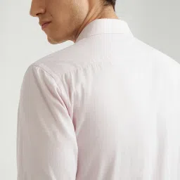 Park Avenue Pink Slim Fit Texture Shirt image 5