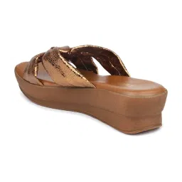 Inc.5 Women's Antique Gold Casual Wedges image 5